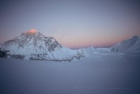 Derniers rayons de soleil sur le Makalu: 8463m