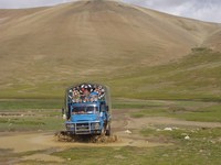 Camion transportant les 2,7 T de matériel !